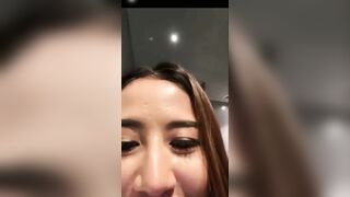 Gái xinh mông bư vú to dâm đãng vừa tắm vừa thủ dâm