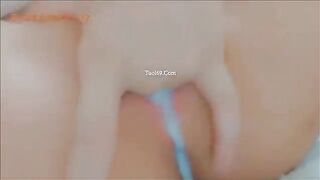Lồn dâm của em rau tràn đầy dâm thủy