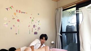 Cặp đôi Nhật Bản ngại ngùng vì lần đầu làm tình