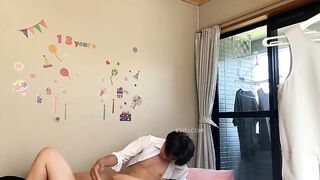Cặp đôi Nhật Bản ngại ngùng vì lần đầu làm tình