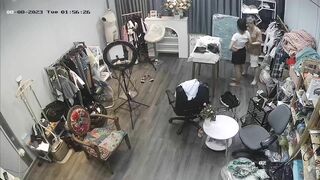 Hack Cam Trong Phòng Live Bán Đồ Của Các Bạn Trẻ