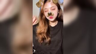 Em gái cực sinh với cái bím mới cạo show cho Ny xem