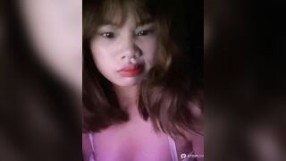 Em Linh k5 ngồi trang điểm thôi mà các anh phải tốn cả đống tinh