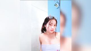 Chát sex cùng em gái vú to đầu ti hồng dâm đãng