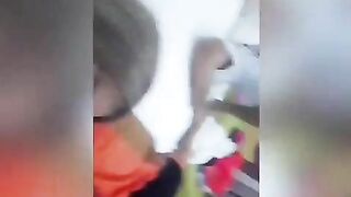 Idol vanky đi khách