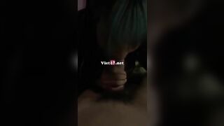 Thương đen mê mẩn với con chim khủng
