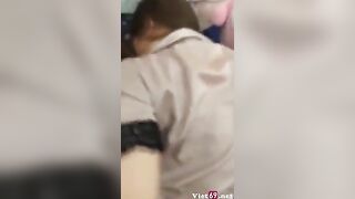 Đâm lỗ nhị em gái