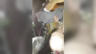 Em rau non đang chịch rút ra bú NC
