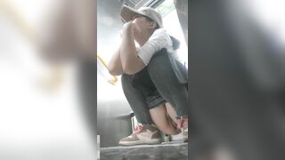 Quay lén gái đi đái tập 4