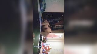 Bé sinh viên đến trọ bạn chơi và cái kết . Thanh niên máy khâu địt siêu khoẻ dập muốn