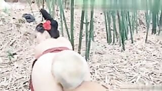 Ông Lão 70 Tuổi Được Em Gái Cho Bú Lồn Và Chịch