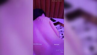 Mua trứng rung nhét vào lồn e gái mưa xong djt xuất trong bất chấp