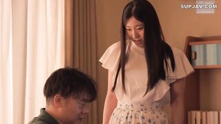 Chồng bị liệt nửa người vì tai nạn, vợ thiếu thốn lâu ngày nên đã bị gã hàng xóm