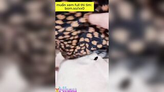 Len chơi vợ bạn nhau trong bếp 2