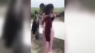 Đánh nhau gắt vl