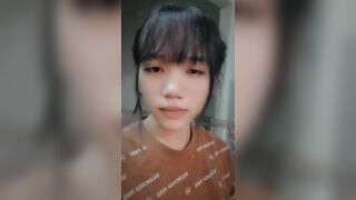 Em thảo lớp 10 thích khoe ngực người lớn p3