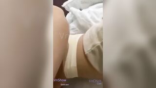 Nghịch lồn bạn thân mải chs điện thoại xong djt lm e kó dỗi