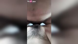 Chim dài quá chơi em kêu đau mà anh kệ