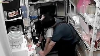 Vợ check cam thấy chồng gạ nhân viên và cái kết, bé nv xinh thật sự