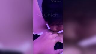Chị gái nhậu say vạch bướm cho thằng em 2k8 biết mùi lồn là như nào