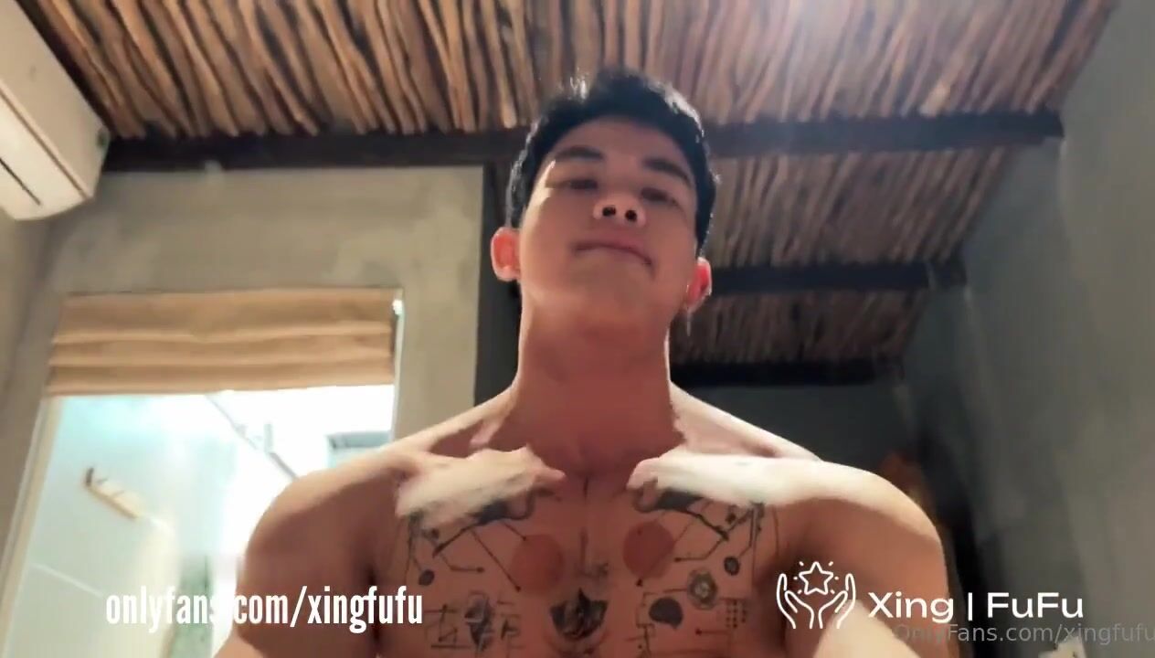 Hotboy VN chiều fan mà chơi gay