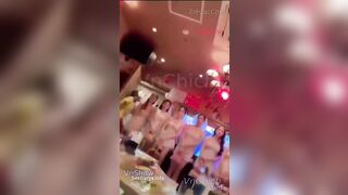 _Quay lén Karaoke tay vịn mời các đồng dâm vào thẩm