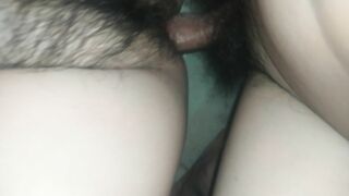 Trời đang mưa bão vợ lại nứng lồn lên đòi đụ nữa