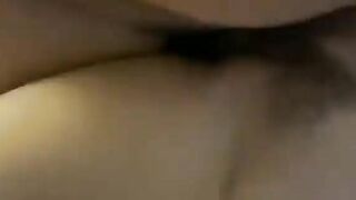 Bật loa lên để thấy độ dăm của nhỏ!