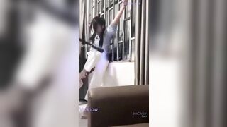 E gái việt sang cam bị chích điện vào lồn khóc ko thành tiếng