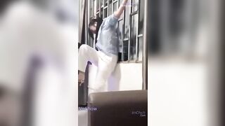 E gái việt sang cam bị chích điện vào lồn khóc ko thành tiếng