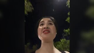 Chị mb vú to thích gạ trai trên live khi đi tập thể dục