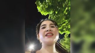Chị mb vú to thích gạ trai trên live khi đi tập thể dục