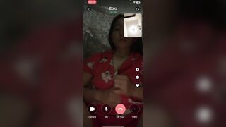 Cứ nửa đêm là lại nứng cặcc =)))