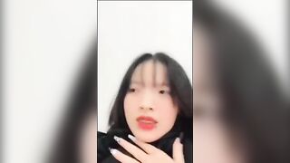 em sinh viên nứng thủ dâm 1 mình