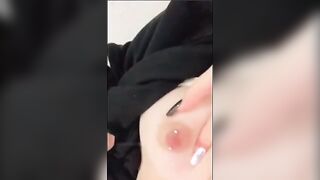 em sinh viên nứng thủ dâm 1 mình