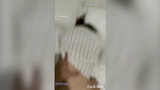 Nứng quá tung chăn con bạn thân gạ địt bị nó chữi om sòm