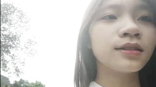 Gái xinh miền núi quay clip show hàng 1