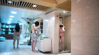 Quay Lén Phòng Tắm Tập Thể Nữ P1