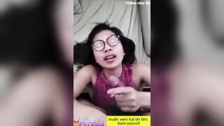 Bắn tinh vào mặt con đĩ đeo kính cận dâm đãng 2
