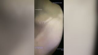 Bé sanzai2 trốn vào góc show lồn thì có người lạ tới gạ chịch và cái kết ...