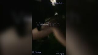 Bé sanzai2 trốn vào góc show lồn thì có người lạ tới gạ chịch và cái kết ...