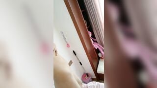 Loli kính cận bím non thủ dâm - Full clip dưới