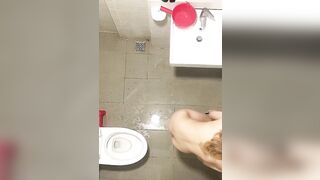 Quay lén gái tắm 40