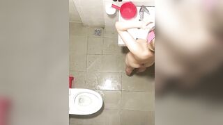 Quay lén gái tắm 40