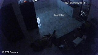 Clip Hot Bố Dượng Đang Địt Chị Gái Thì Em Gái Trong Phòng Bước Ra