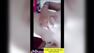 Em học sinh cấp2 non tơ vừa đi học về đã show hàng cho bạn trai 2