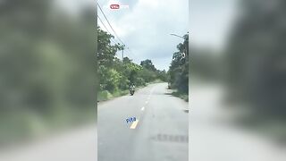Pita đón em người yêu mới lên thành phố nhập học