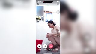 Chat sex em học sinh tắm cơ thể đẹp