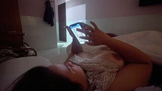 Máy bay Chang Phụng ngoại tình với trai trẻ