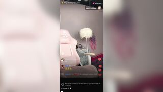 Thư xinh trả kèo úp rổ tiktok lông lồn lộ đen sì